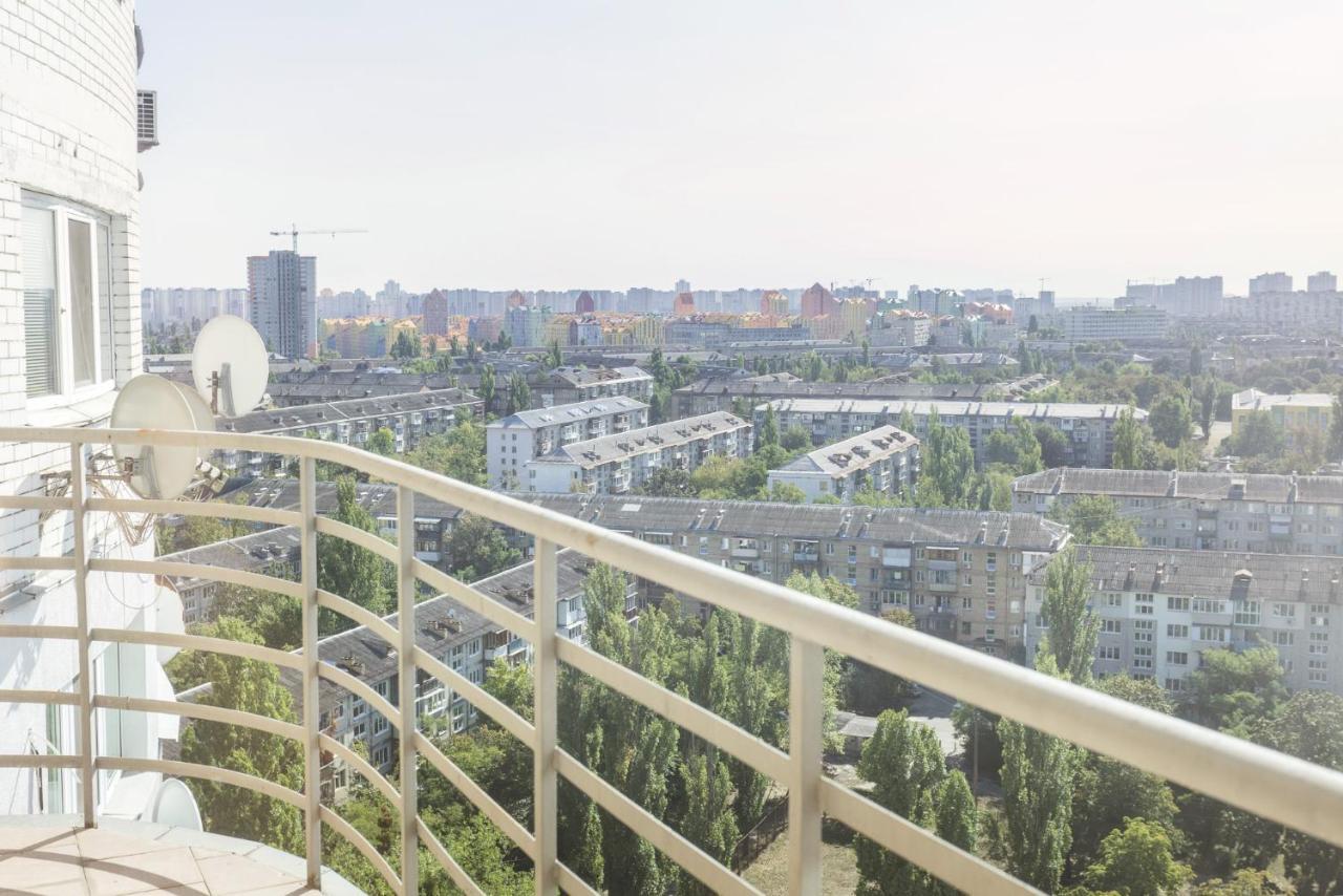 Apartments On Darnitsa Kiev Ngoại thất bức ảnh
