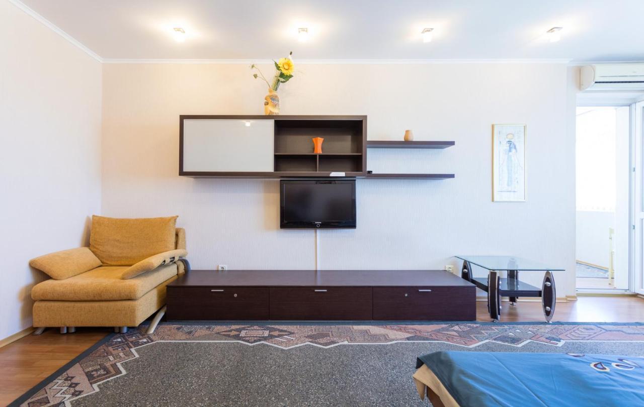 Apartments On Darnitsa Kiev Phòng bức ảnh